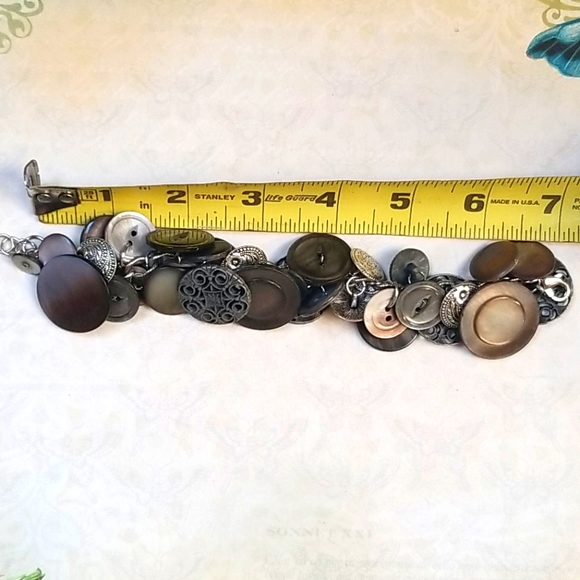 Vintage Silver Tone Button Charm Bracelet - Picture 11 of 11